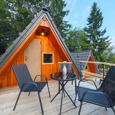Airwood Glamping בקתה